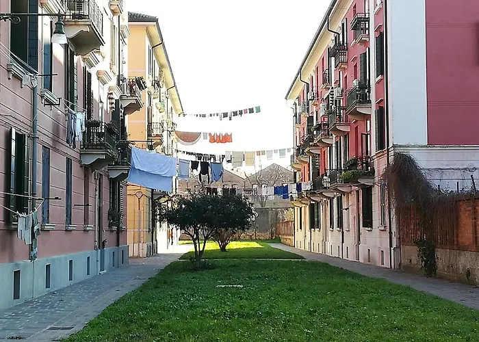 Accogliente A Dorsoduro Con Giardino! Appartement *