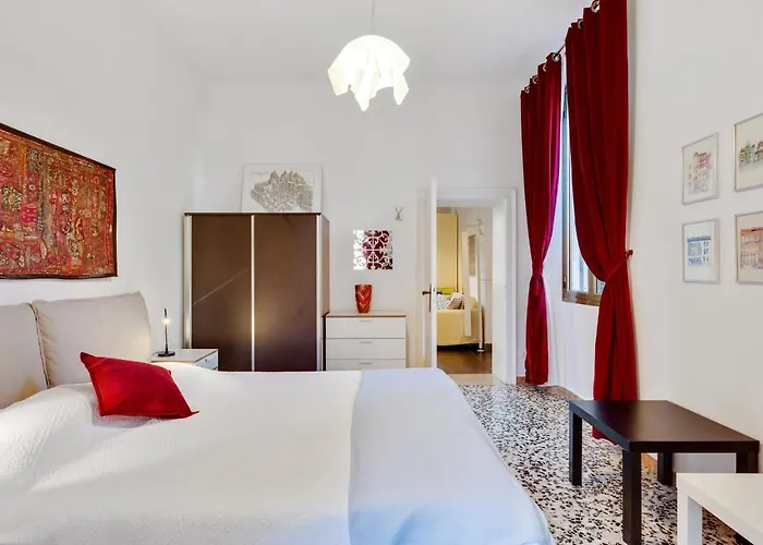 Accogliente A Dorsoduro Con Giardino! Apartamento *