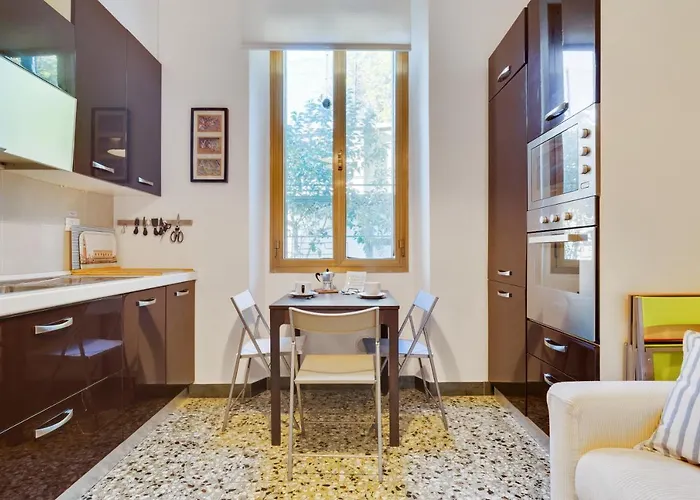 Accogliente A Dorsoduro Con Giardino! Apartamento Venecia