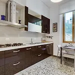 Apartment Accogliente A Dorsoduro Con Giardino! Venedig