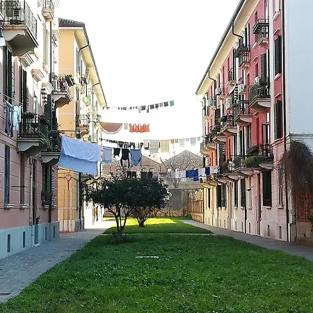 Guesthost - Accogliente A Dorsoduro Con Giardino! Apartament *